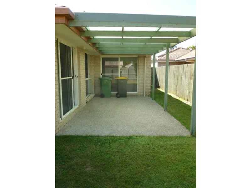 4 Honeymyrtle Court, Mountain Creek QLD 4557