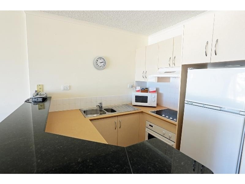 335/180 Alexandra Parade, Alexandra Headland QLD 4572