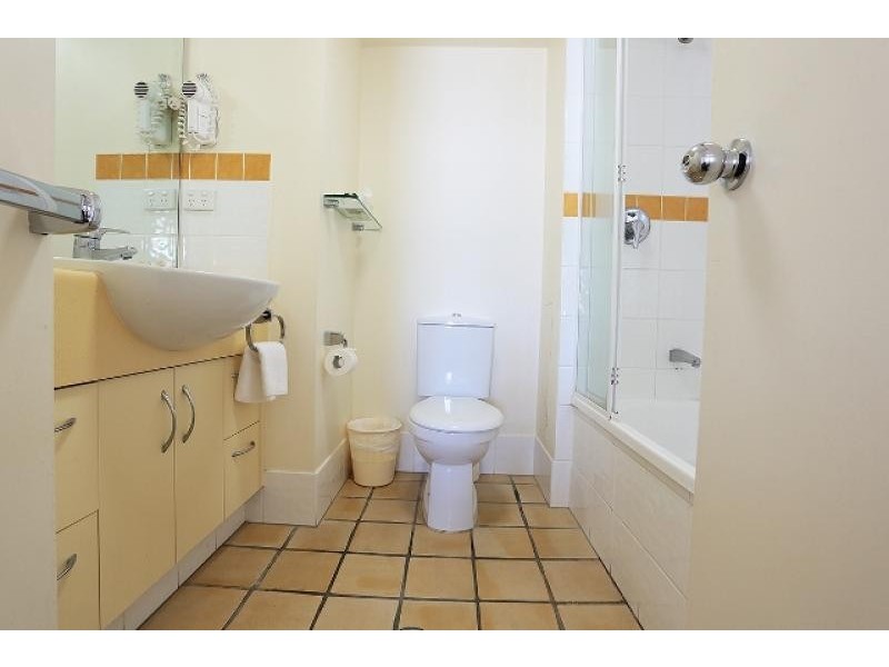 335/180 Alexandra Parade, Alexandra Headland QLD 4572