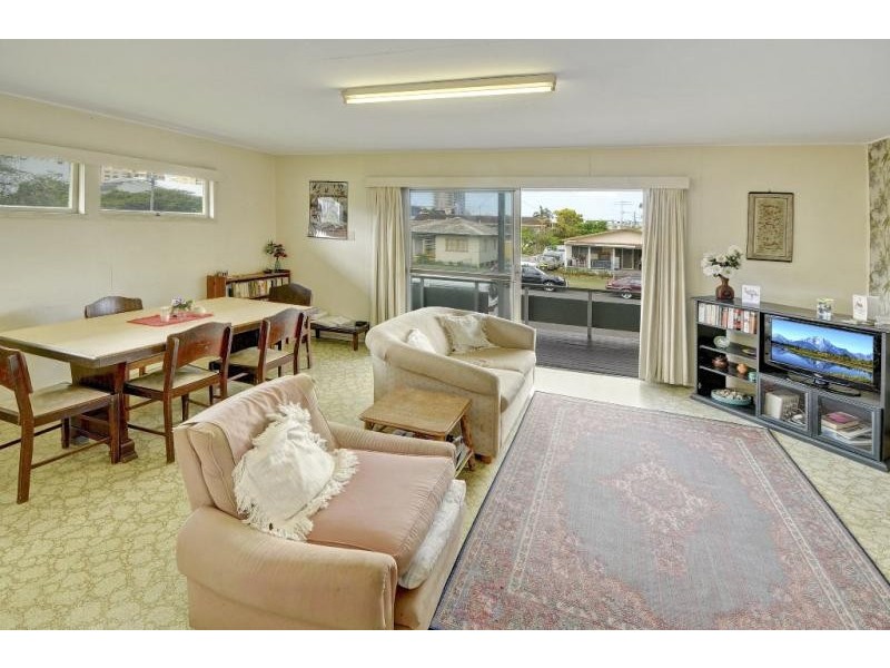 38 Smith Street, Mooloolaba QLD 4557