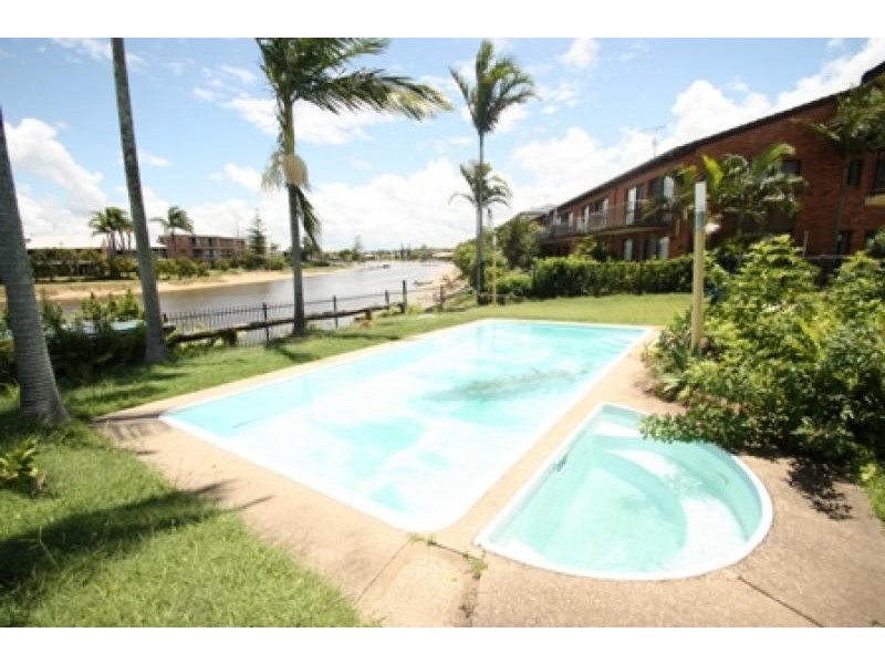 4/3 Barooga Court, Mooloolaba QLD 4557