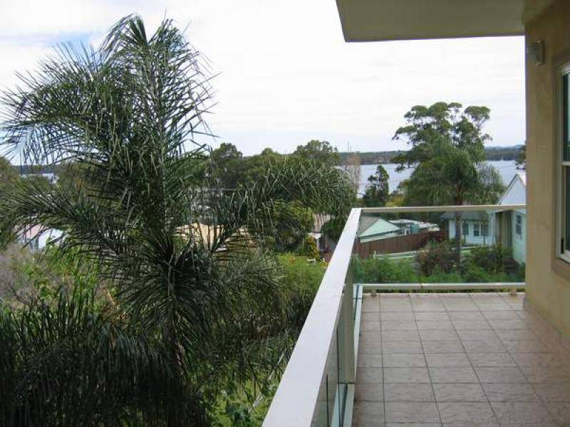 15 Central Avenue, Nords Wharf NSW 2281