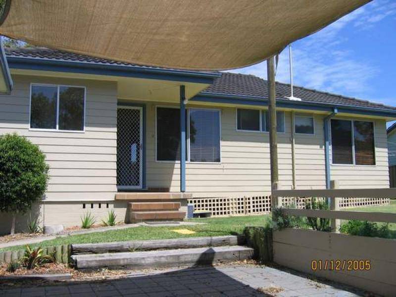 144 Macquarie Grove, Caves Beach NSW 2281