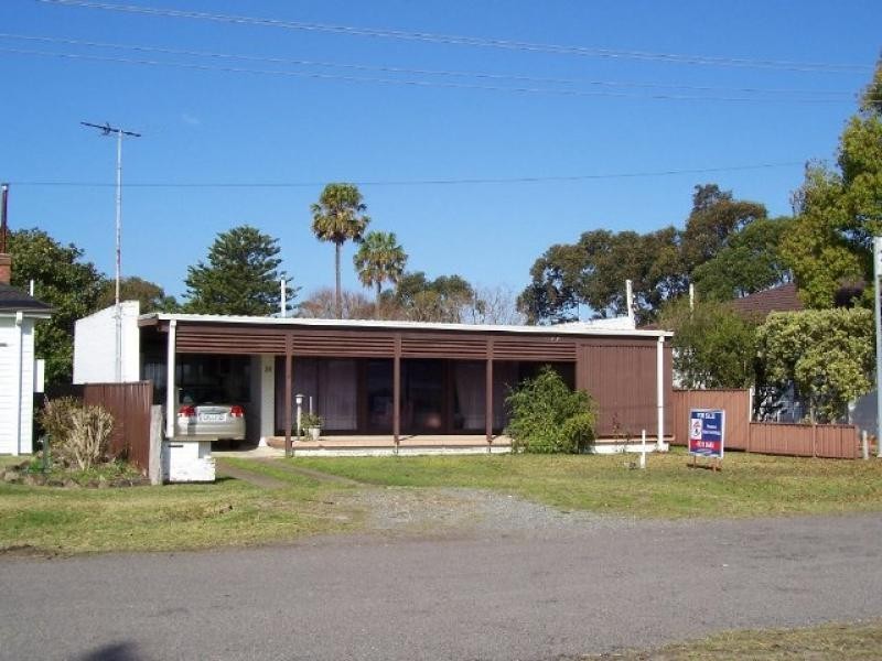 38 The Esplanade, Swansea NSW 2281