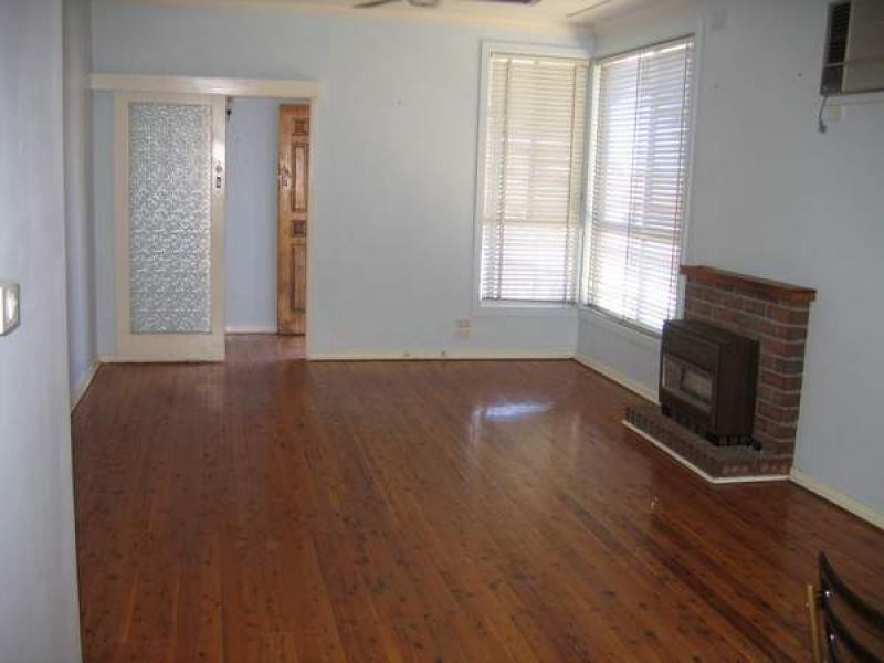 100 Floraville Road, Floraville NSW 2280