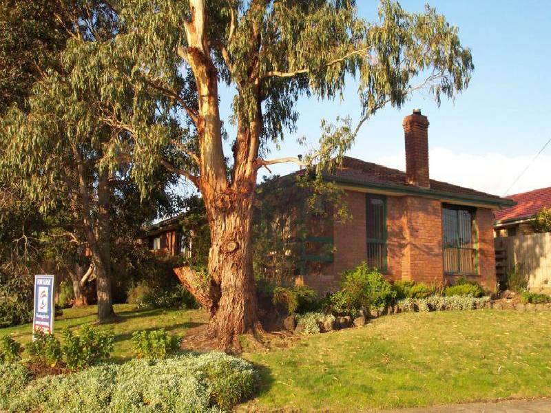 28 Hawdon Drive, Cranbourne VIC 3977