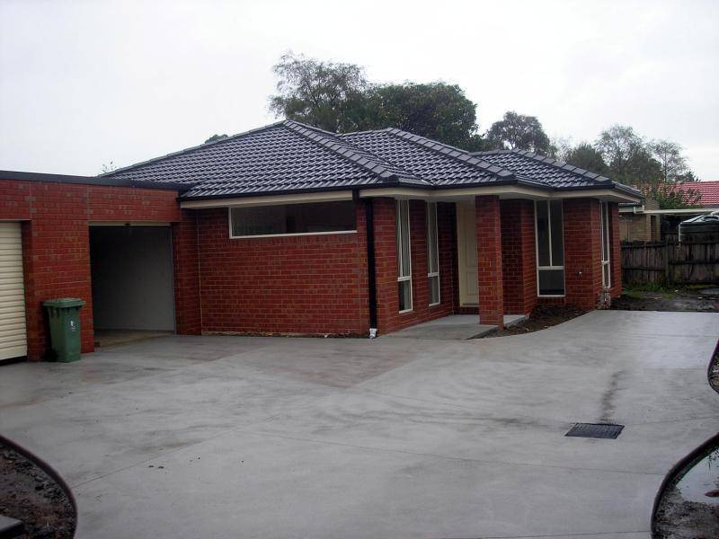 1B Averne Street, Cranbourne VIC 3977