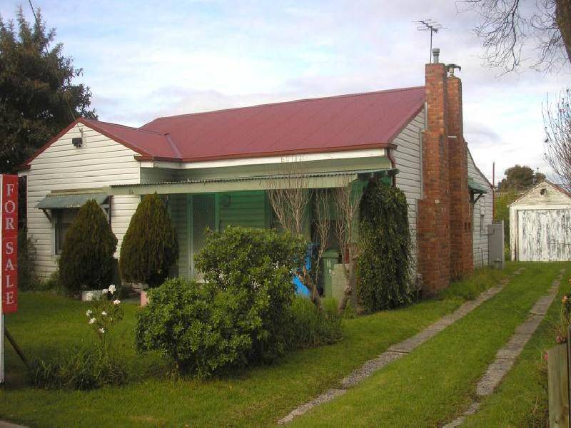 16 Duff Street, Cranbourne VIC 3977