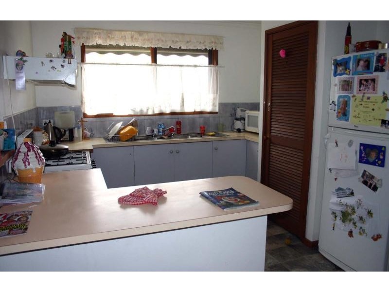 14 Elizabeth Street, Cranbourne North VIC 3977