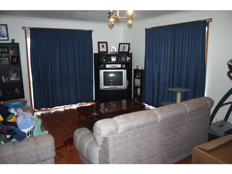 14 Elizabeth Street, Cranbourne North VIC 3977