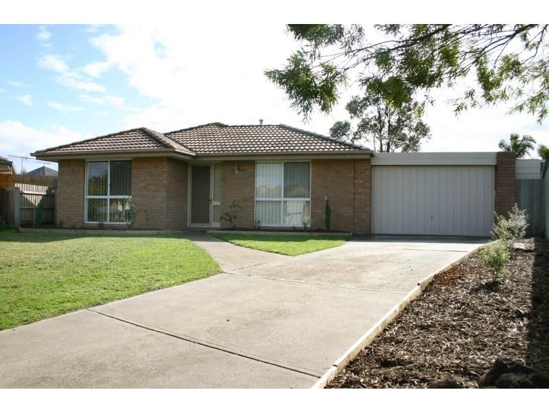 19 Elda Court, Cranbourne North VIC 3977