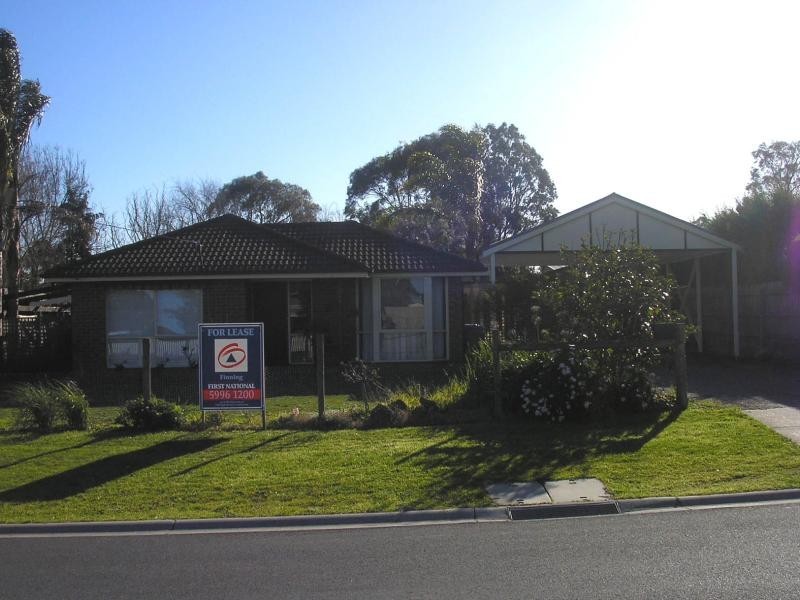17 Ellwood Drive, Pearcedale VIC 3912