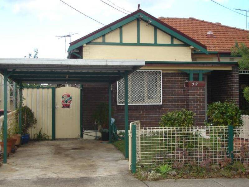 32 Hugh Street, Belmore NSW 2192