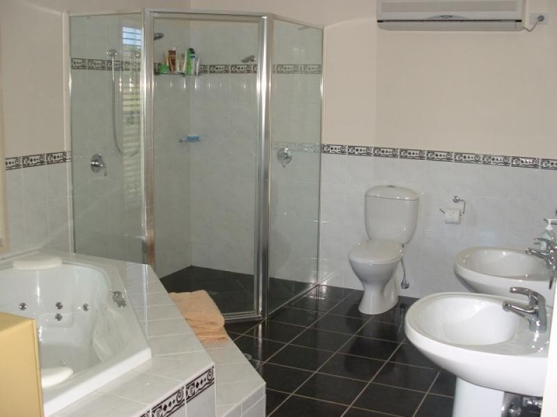 5 Whispering Valley Drive, Richmond Hill NSW 2480