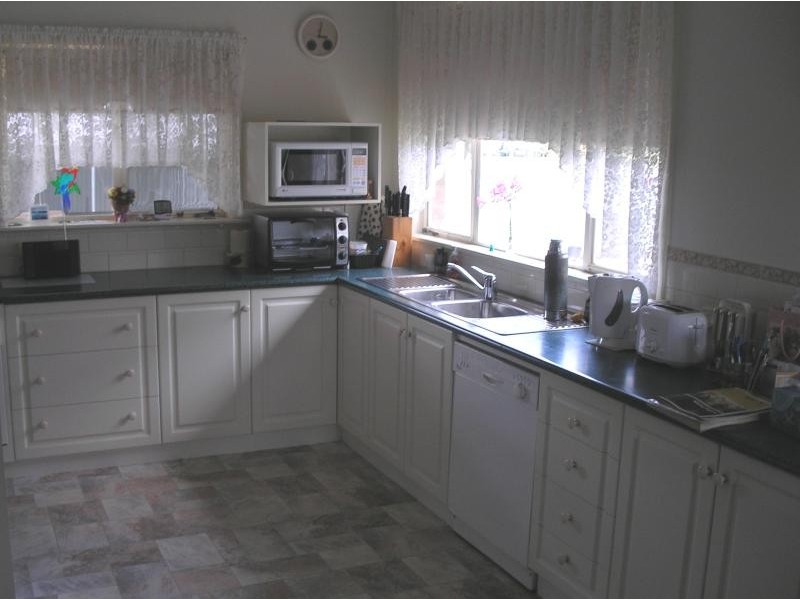 2 Moore Street, Wangaratta VIC 3677