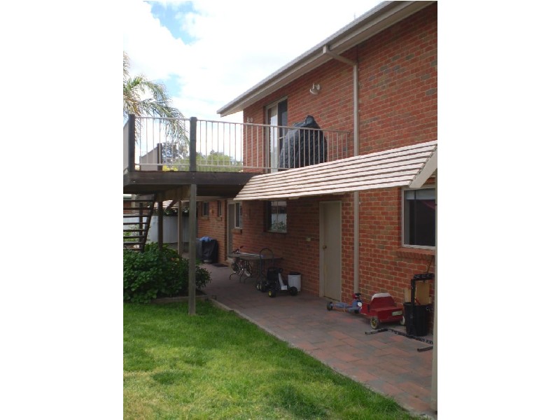 16 Billabong Drive, Wangaratta VIC 3677