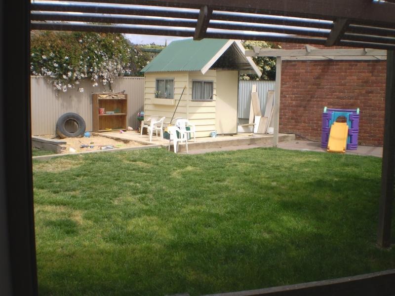 16 Billabong Drive, Wangaratta VIC 3677