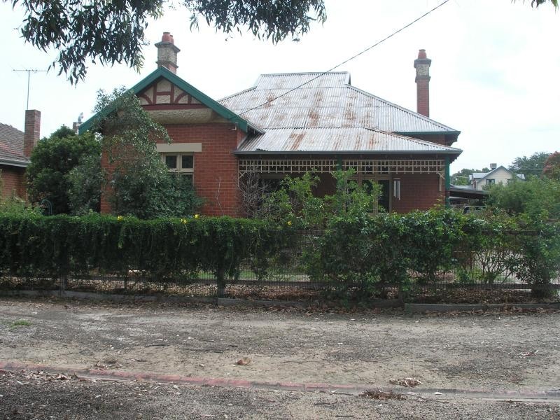 10 Crisp Street, Wangaratta VIC 3677