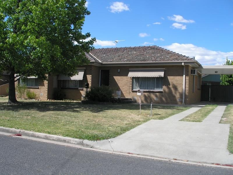 16 Blake Street, Wangaratta VIC 3677
