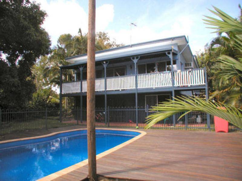 4 Hayes Avenue, Bucasia QLD 4750