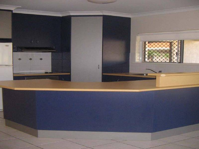 8 Beachside Place, Shoal Point QLD 4750