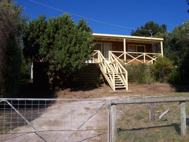 10 Pandora Avenue, Venus Bay VIC 3956