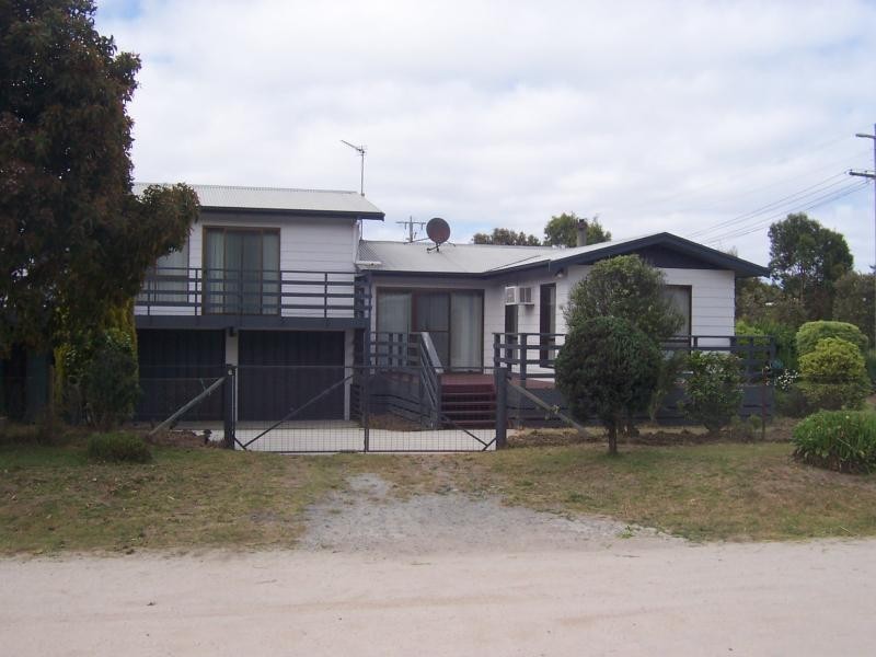 1 Mars Street, Venus Bay VIC 3956