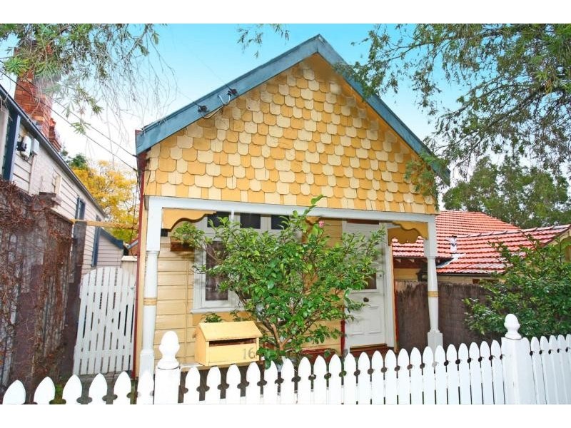 16 Armstrong Street, Cammeray NSW 2062