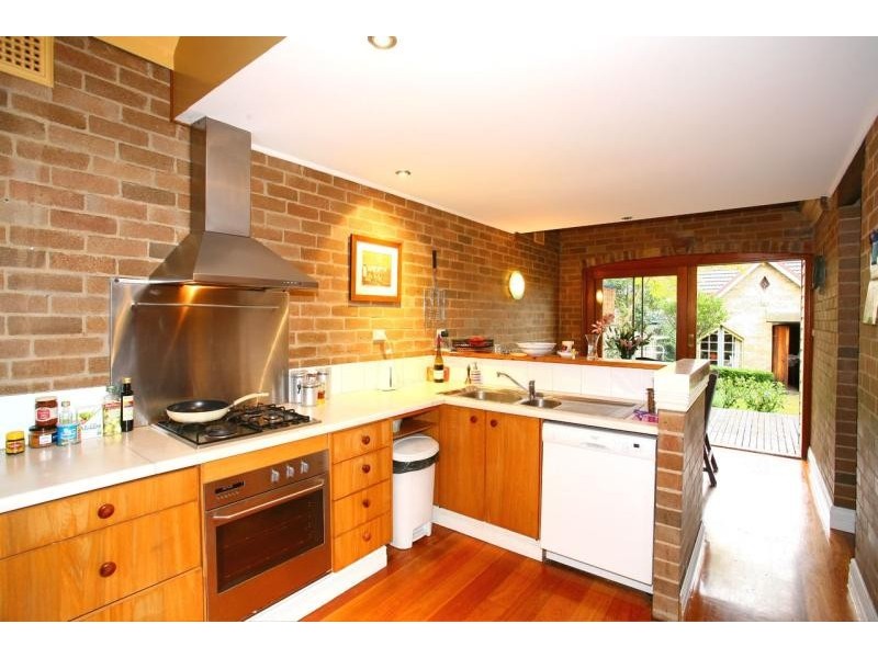 16 Armstrong Street, Cammeray NSW 2062