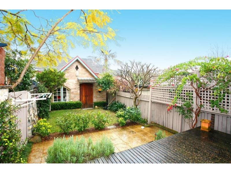 16 Armstrong Street, Cammeray NSW 2062