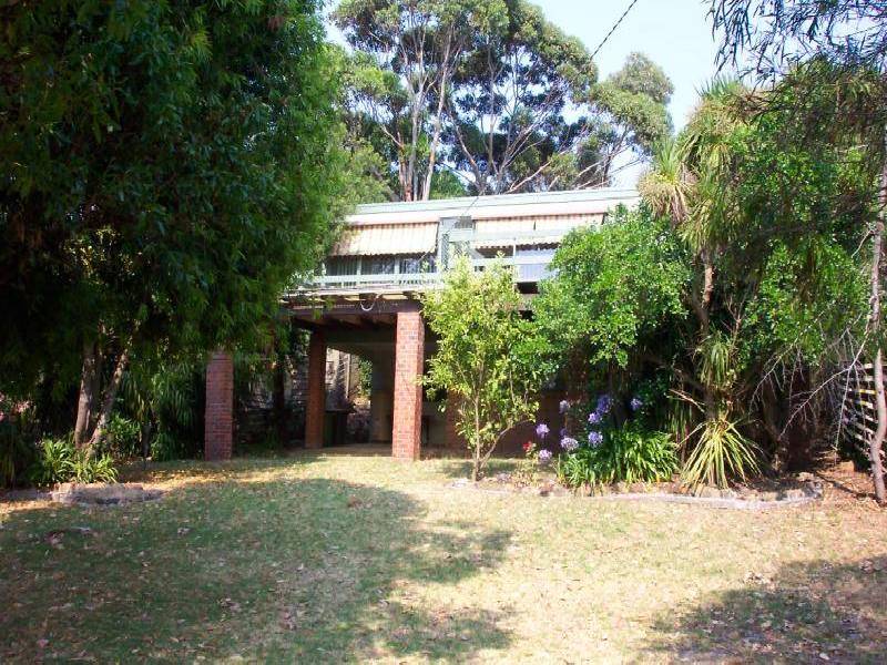 13 Tarooh Street, Cape Paterson VIC 3995