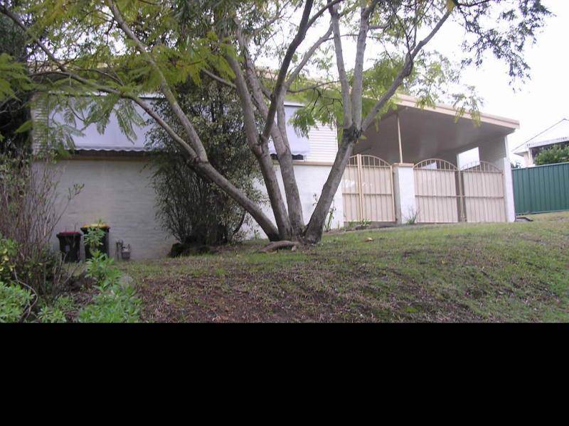 2 Elder Crescent, Nowra NSW 2541