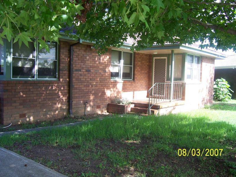 25 Mcdonald Avenue, Nowra NSW 2541