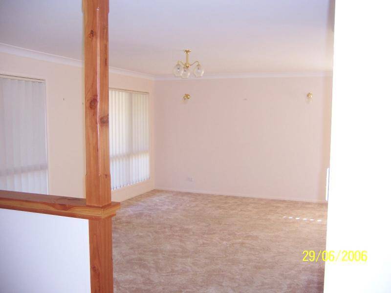 7B Rosewood Close, Nowra NSW 2541