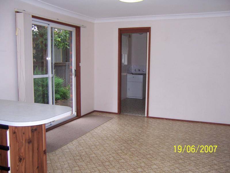 6 Amalfi Crescent, Nowra NSW 2541