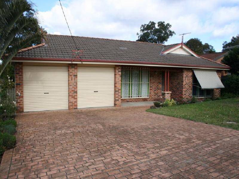 4 Turley Avenue, Bomaderry NSW 2541