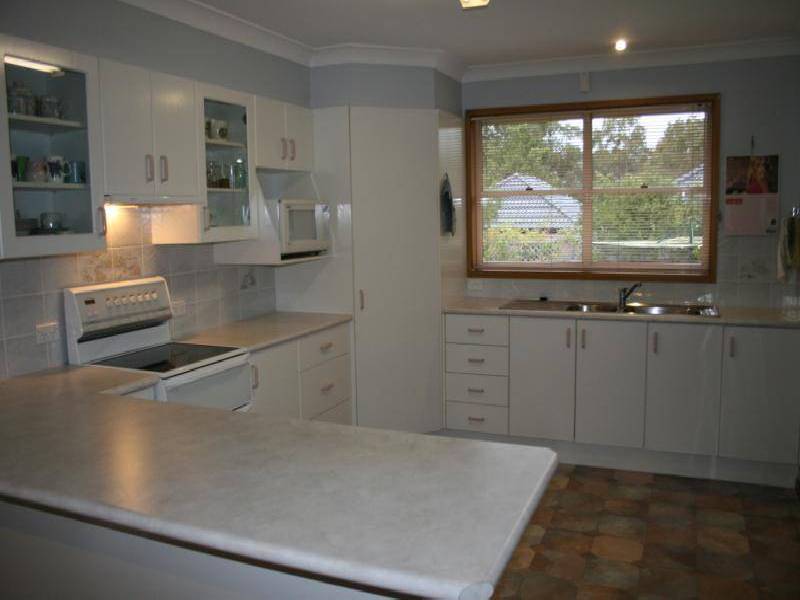 4 Turley Avenue, Bomaderry NSW 2541