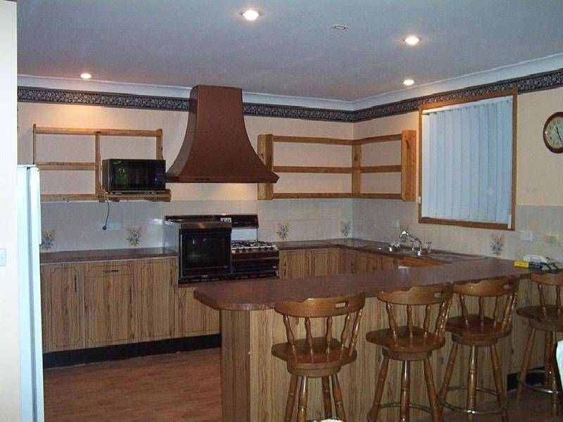 11 Cavalier Parade, Bomaderry NSW 2541