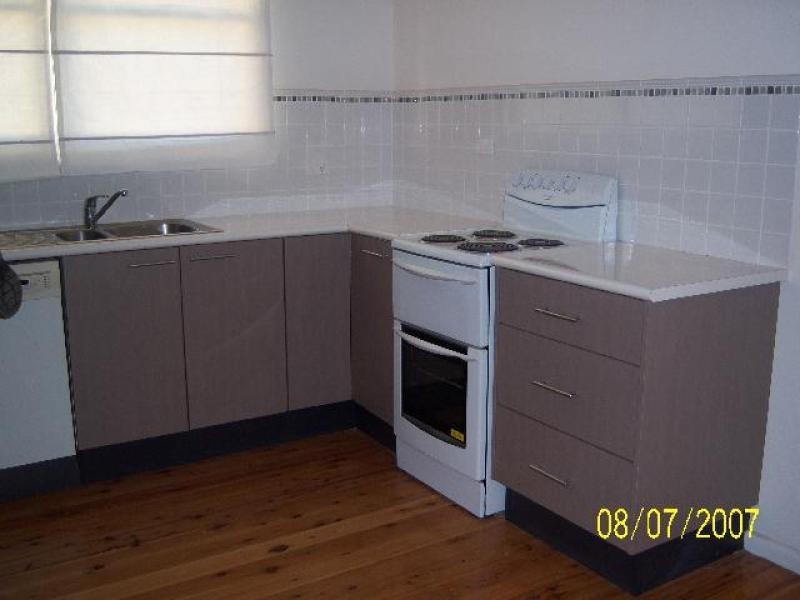 4 Ernest Street, Nowra NSW 2541