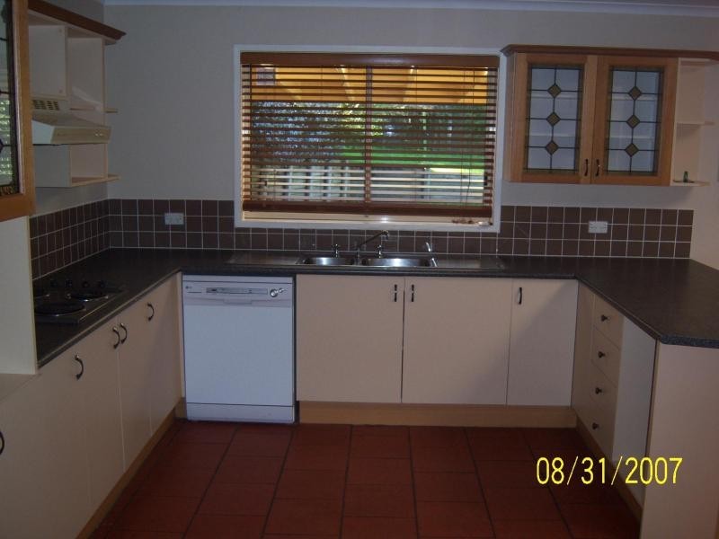 2 Binks Place, Cambewarra NSW 2540