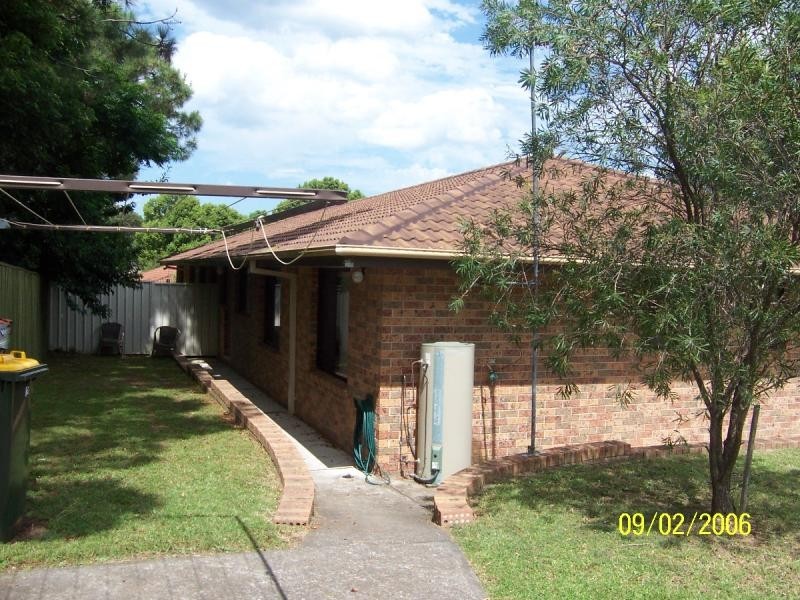 2 Herbert Close, Bomaderry NSW 2541