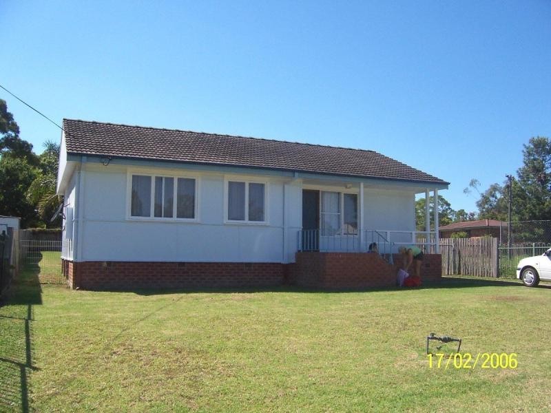 16 Mckay Street, Nowra NSW 2541