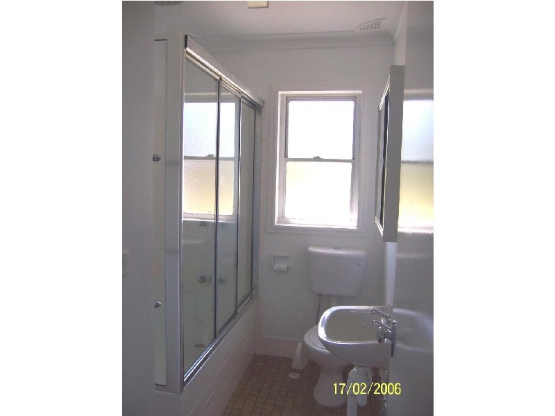 16 Mckay Street, Nowra NSW 2541