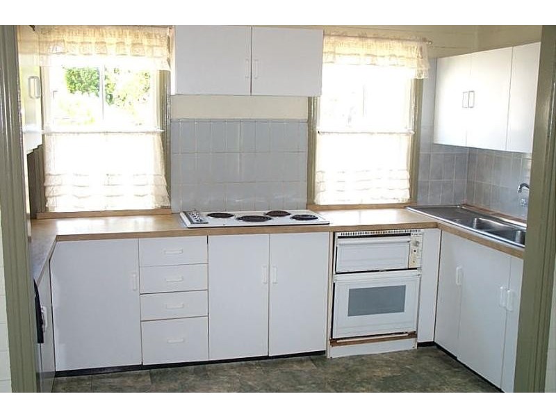 478 Princes Highway, Bomaderry NSW 2541