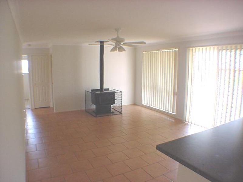 24 Illawarra Circuit, Worrigee NSW 2540