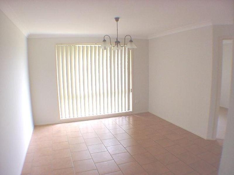 24 Illawarra Circuit, Worrigee NSW 2540