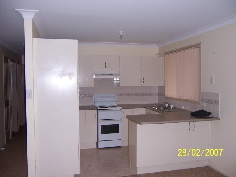 75 Jasmine Drive, Bomaderry NSW 2541