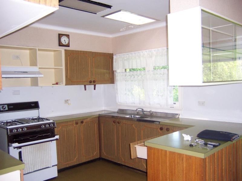 17 Huxley Street, Nowra NSW 2541