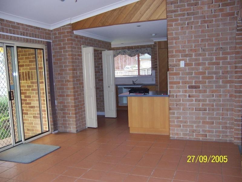 13 Robinia Way, Worrigee NSW 2540