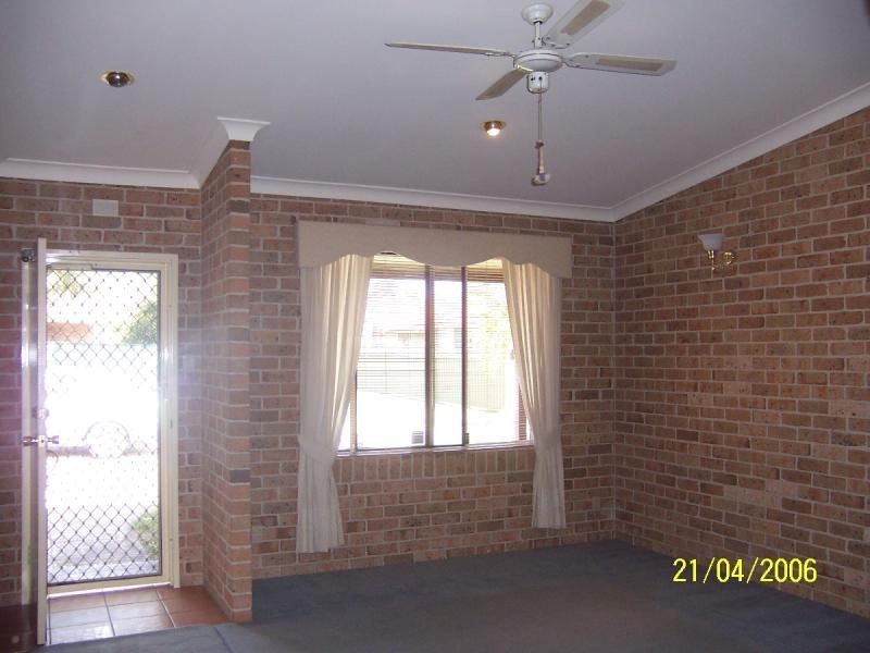 13 Robinia Way, Worrigee NSW 2540